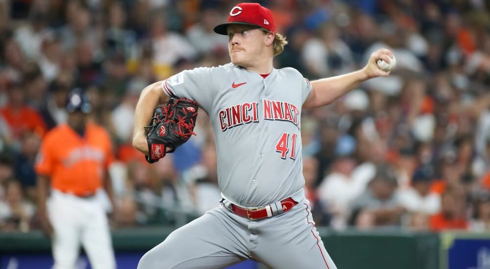 Andrew Abbott of Reds attempts to get NRFI result - August 11, 2025