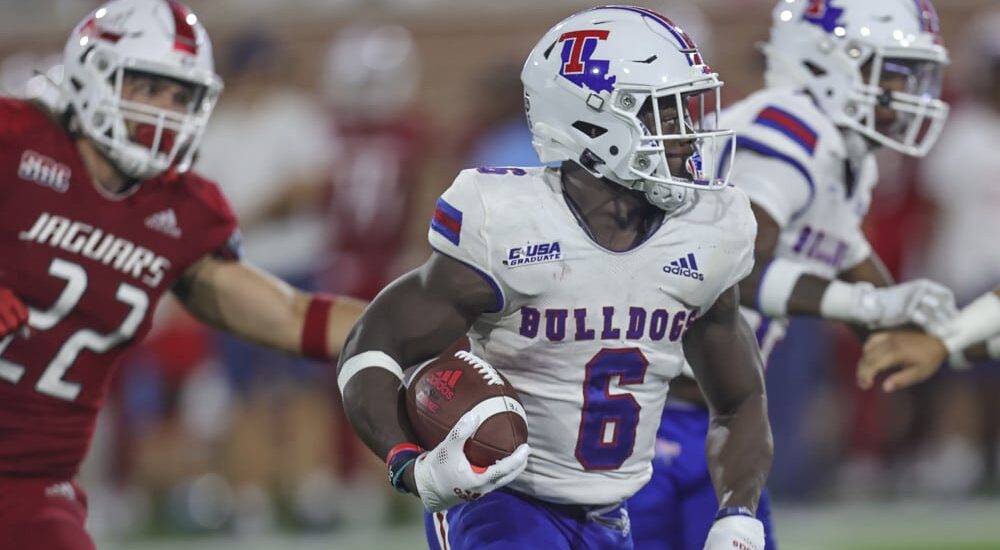 Louisiana Tech WR runs with football
