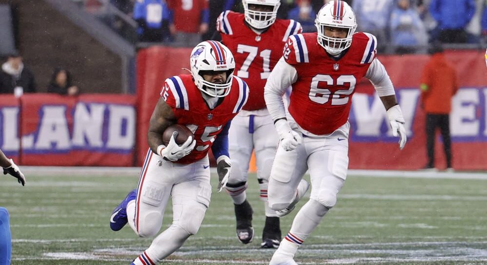 Ezekiel Elliot preps for Thursday Night Football