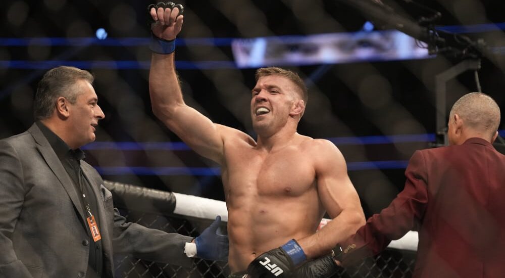 Dricus Du Plessis preps for UFC 319 bout with Khamzat Chimaev