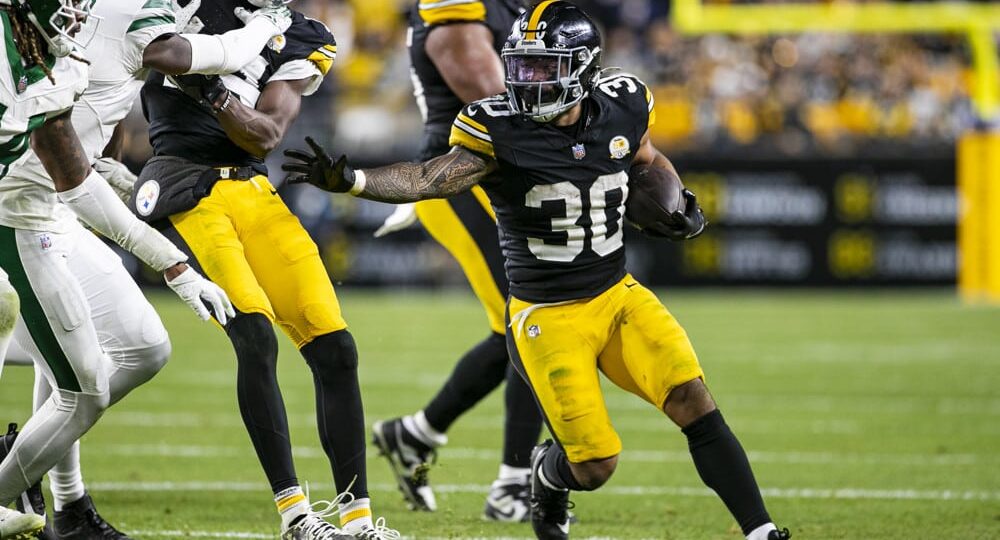 Jaylen Warren attempts to get anytime touchdown NFL Week 3