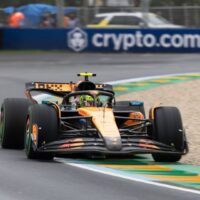Lando Norris attempts to win 2025 Bahrain Grand Prix