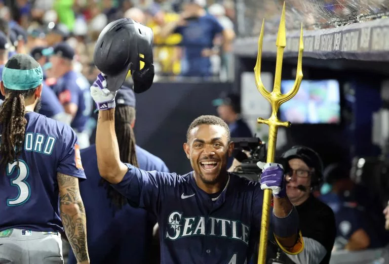 Julio Rodriguez looks to lead the mariners over the Braves
