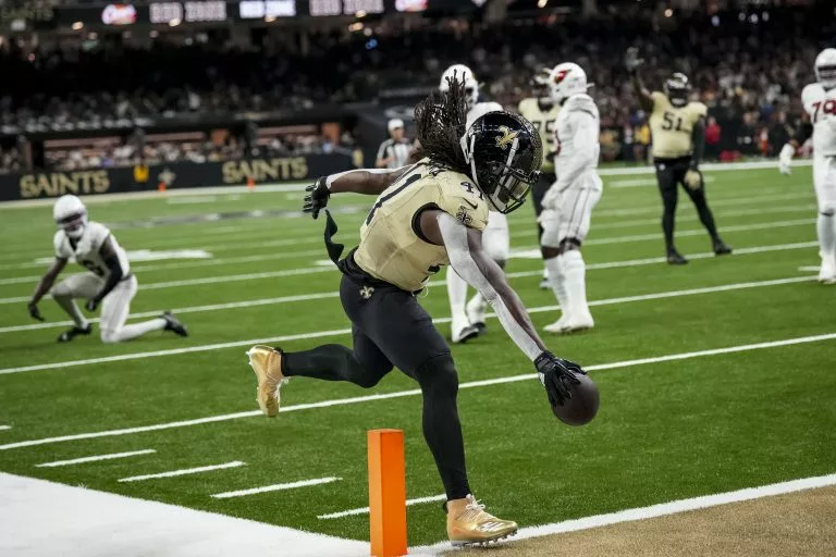 Alvin Kamara looks to lead the Saints over the Niners