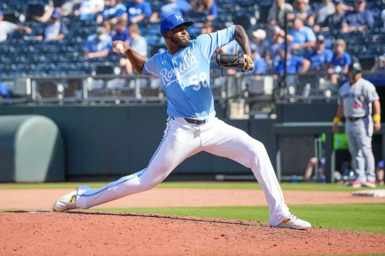 Kansas City Royals vs Cleveland Guardians Picks and Prediction for Monday, September 8, 2025