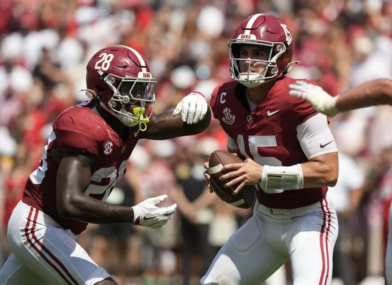 Ty Simpson looks to lead the Tide Over the Bulldogs