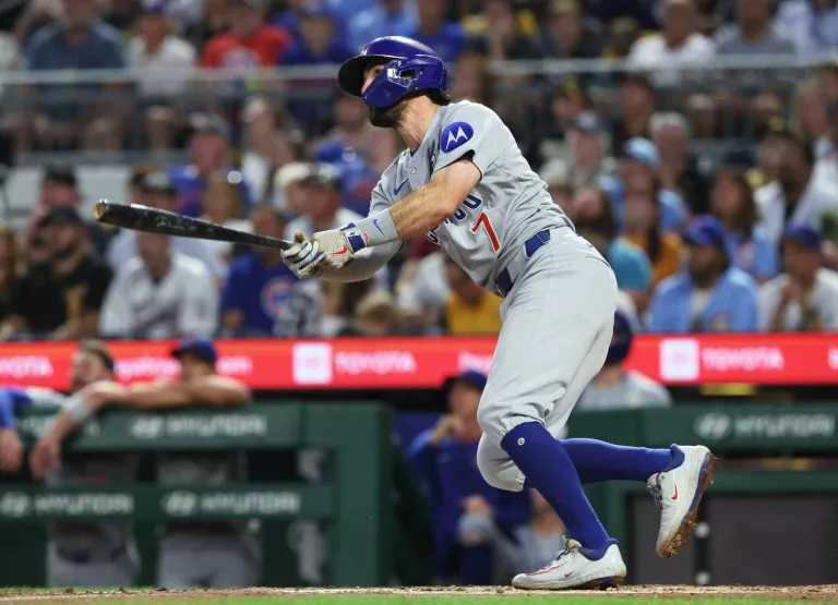 Dansby Swanson looks to lead the Cubs over the Pirates