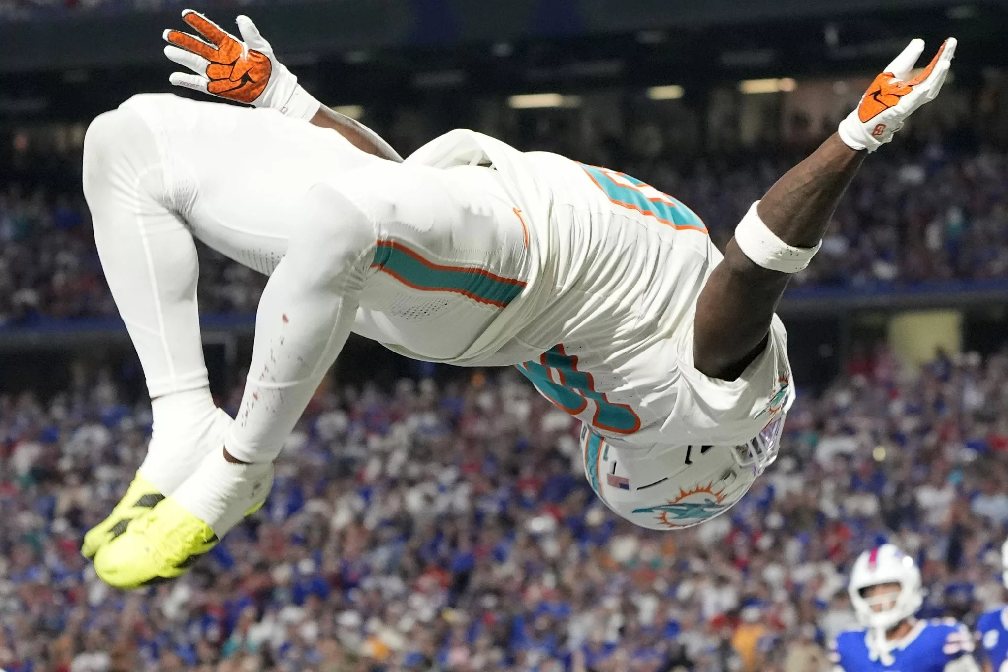 Tyreek Hill looks to lead the Dolphins over the Jets