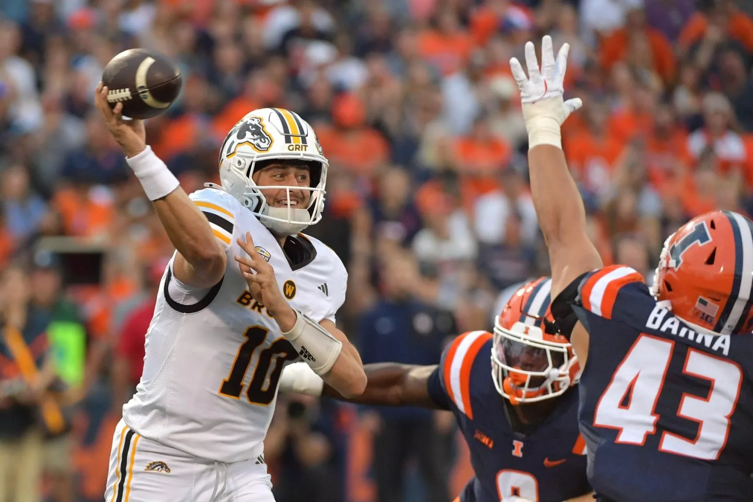 Western Michigan Broncos vs. Massachusetts Minutemen Picks and Prediction