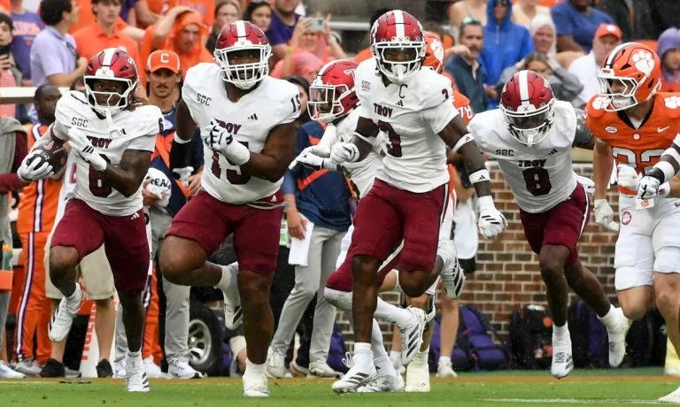 Troy Trojans at UL Monroe Warhawks Picks and Prediction for Saturday, October 18, 2025