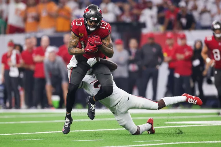 Mike Evans looks to lead the Buccaneers over the Lions