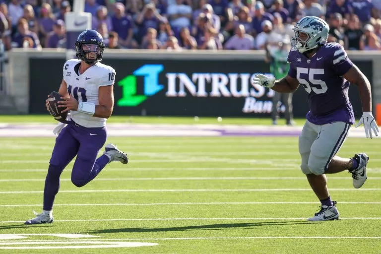 Josh Hoover looks to lead the Horned Frogs over the Bears