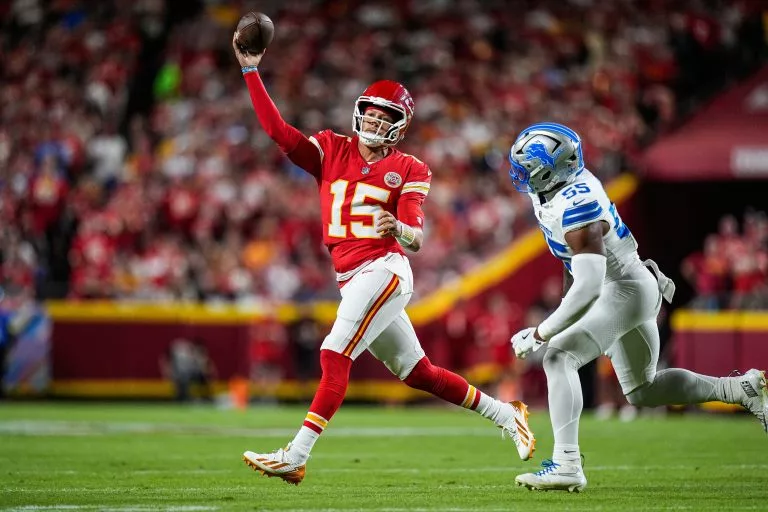 Patrick Mahomes looks to lead the Chiefs over the Raiders