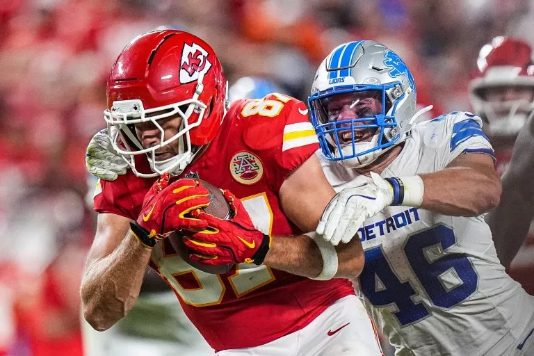 Travis Kelce looks to lead the Chiefs over the Commanders