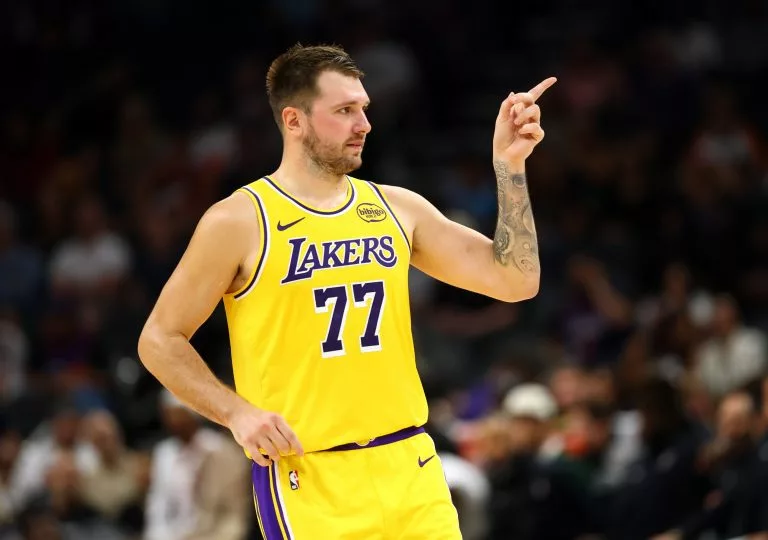 Lakers vs Suns prediction