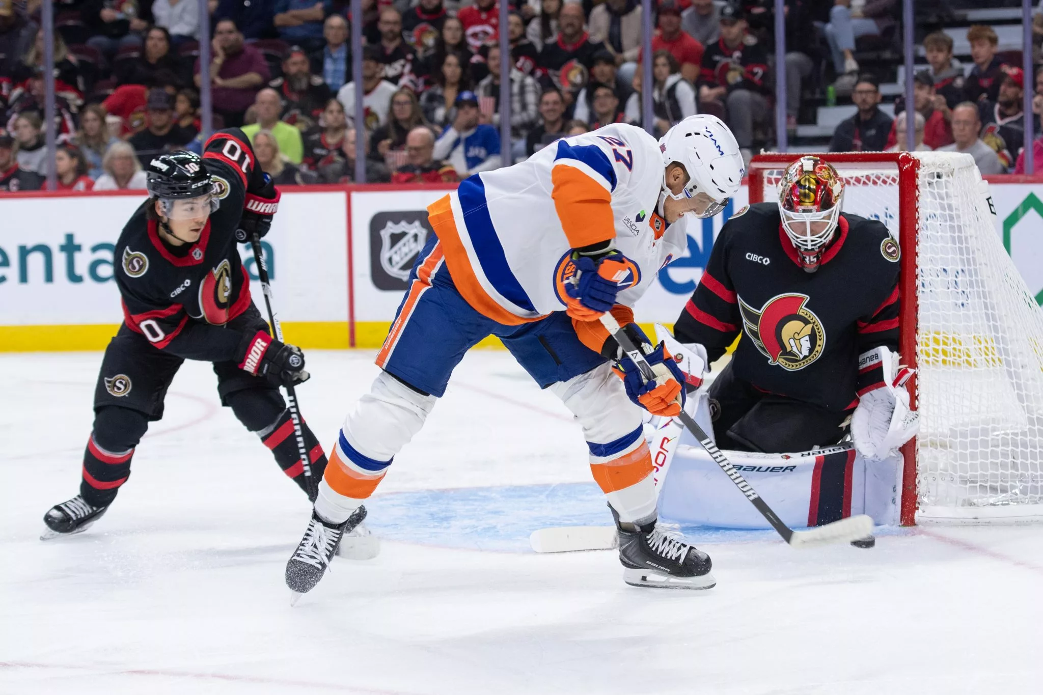 Anders Lee looks to lead the Islanders over the Sharks