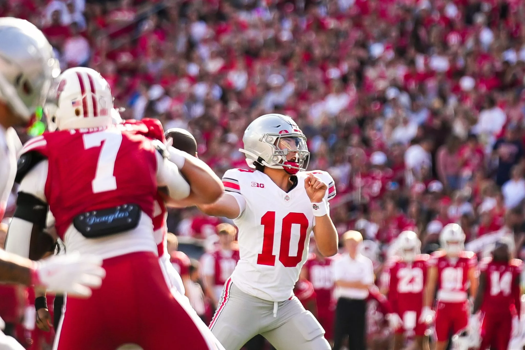 Julian Sayin looks to lead the Buckeyes over the Nittany Lions