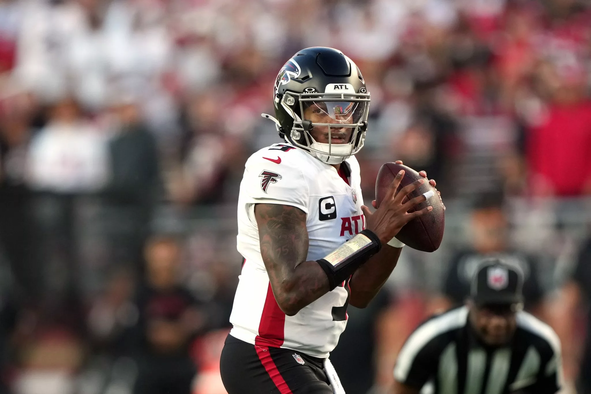 Michael Penix looks to lead the Hawks over the Dolphins