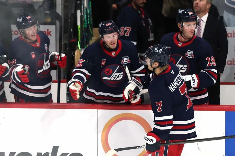 Chicago Blackhawks vs. Winnipeg Jets prediction