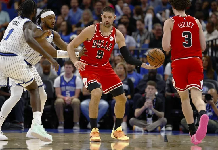 Nikola Vucevic looks to lead the Bulls over the Kings