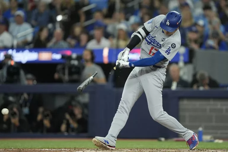 Shohei Ohtani looks to lead the Dodgers over the Blue Jays