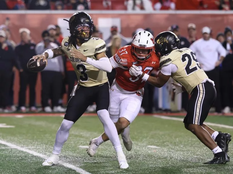 Kaidon Salter looks to lead the Buffaloes over the Wildcats