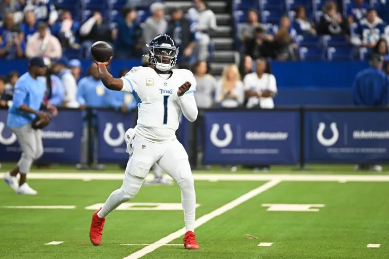 Titans QB Cam Ward