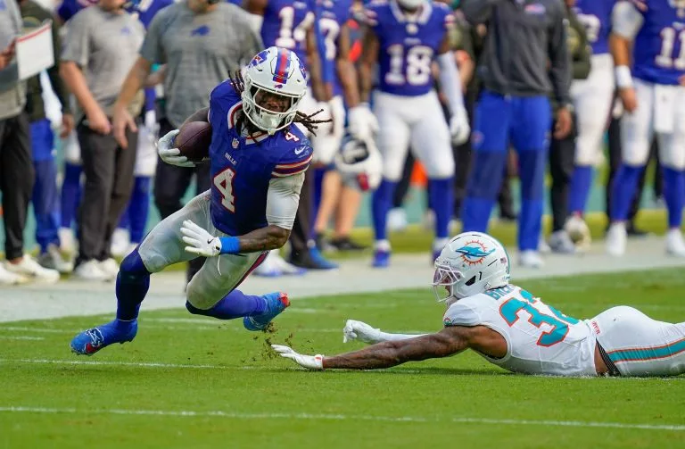 Tampa Bay Buccaneers at Buffalo Bills Picks and Prediction