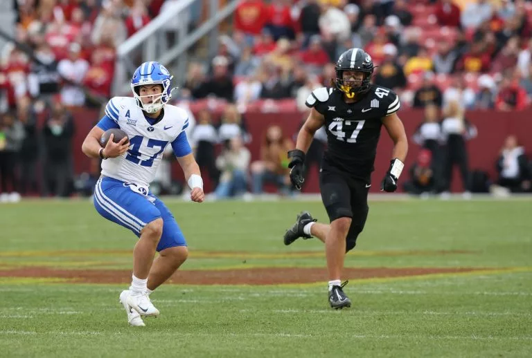 Bear Bachmeier looks to lead the Cougars over the Horned Frogs
