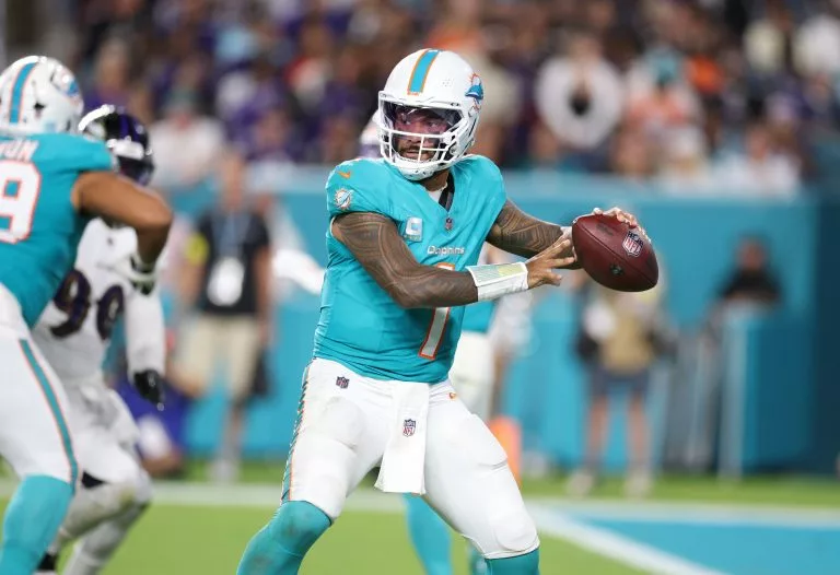 Cincinnati Bengals at Miami Dolphins Prediction, Picks, Odds, and Line Movement for December 21 2025