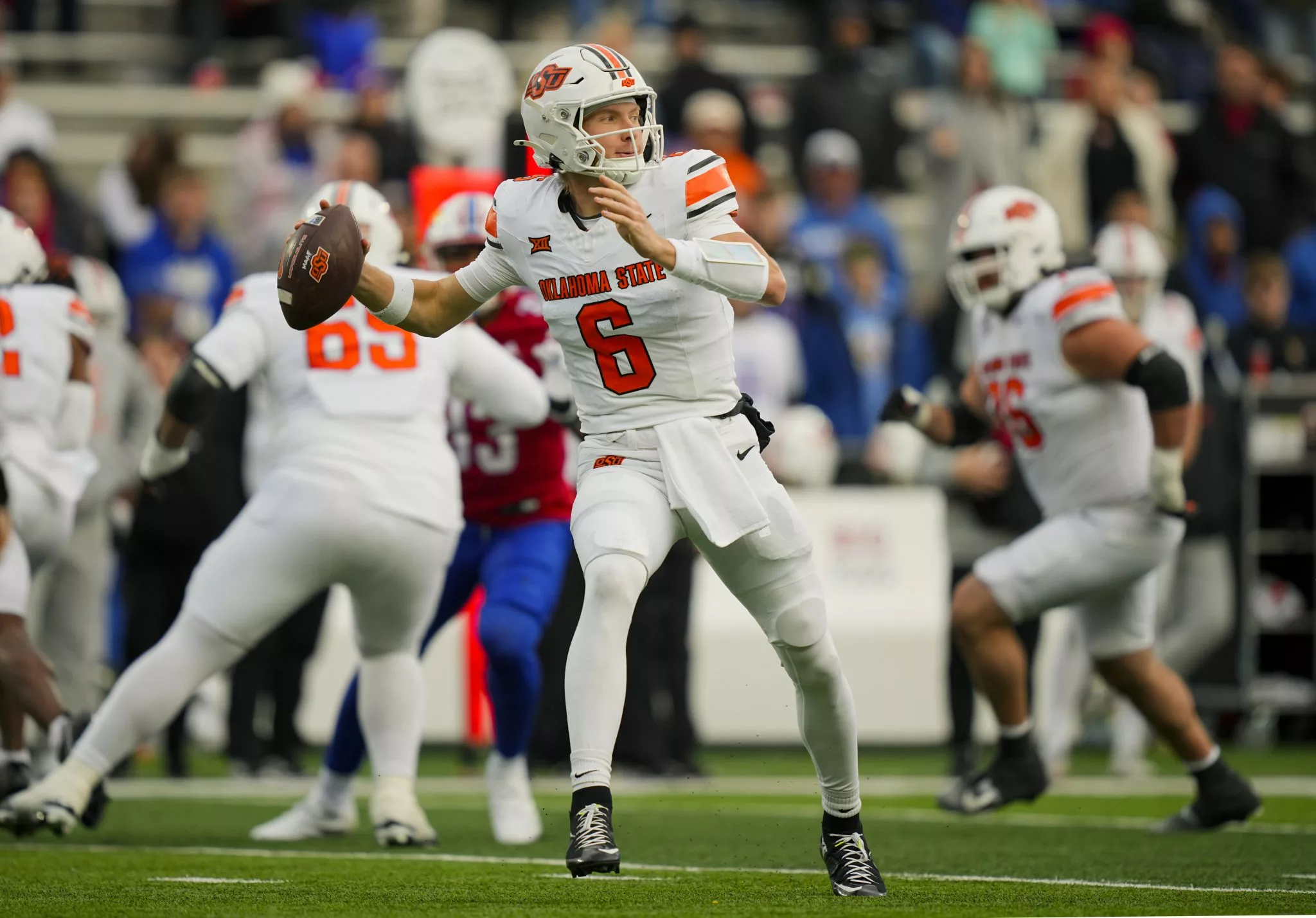 Zane Flores looks to lead the Cowboys over the Wildcats