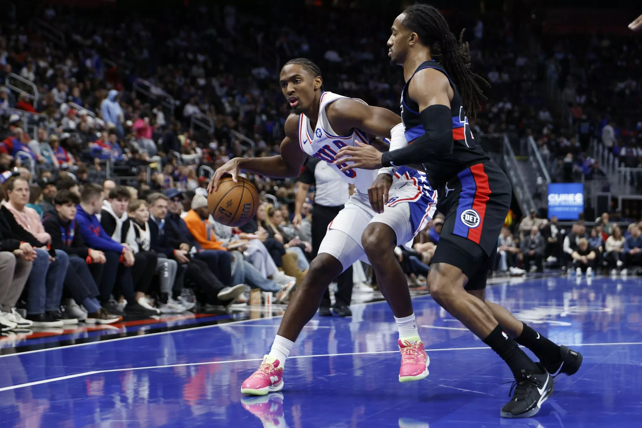 Tyrese Maxey looks to lead the Sixers over the Raptors