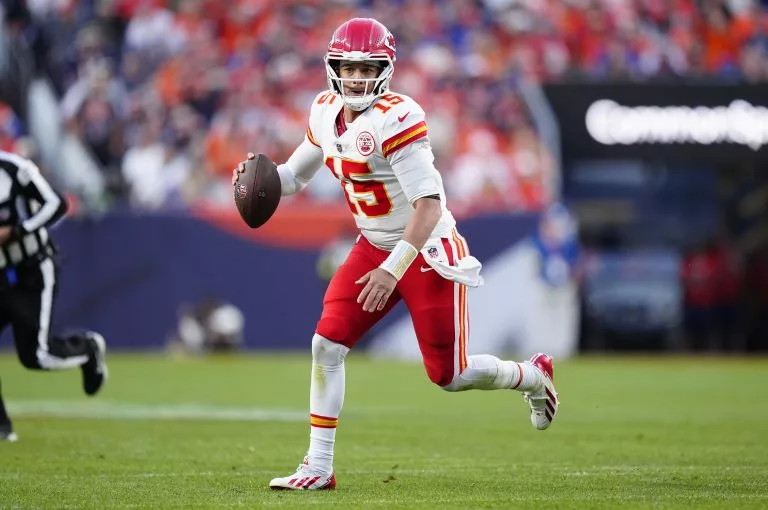 Patrick Mahomes looks to lead the Chiefs over the Colts