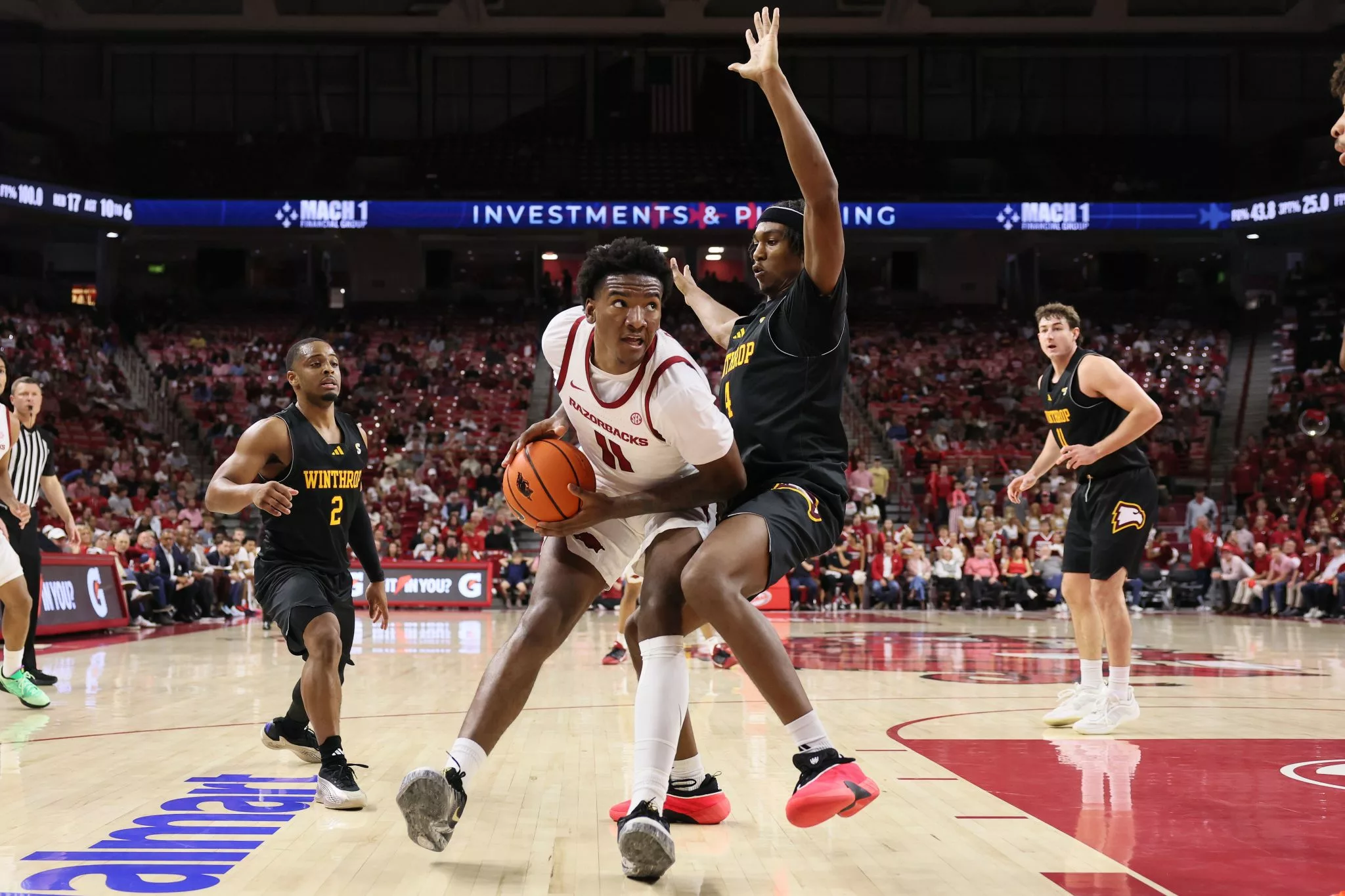 Karter Knox looks to lead Arkansas over Duke