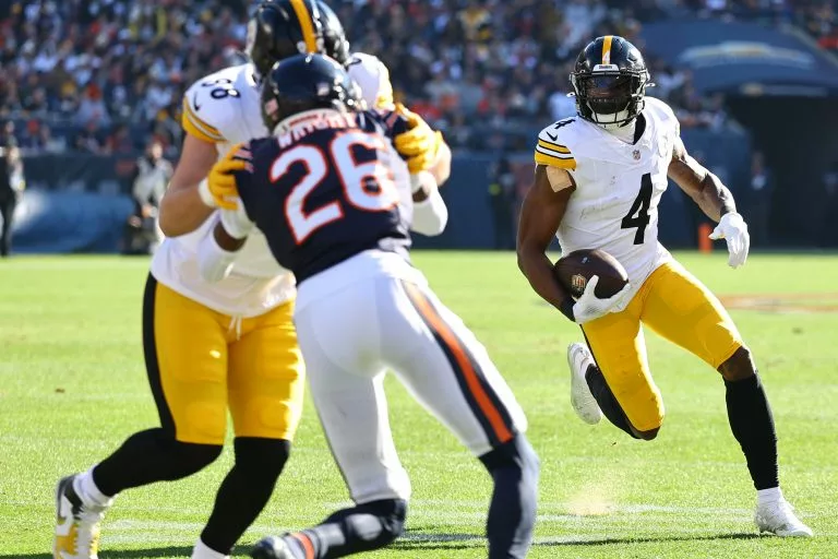 DK Metcalf looks to lead the Steelers over the Bills