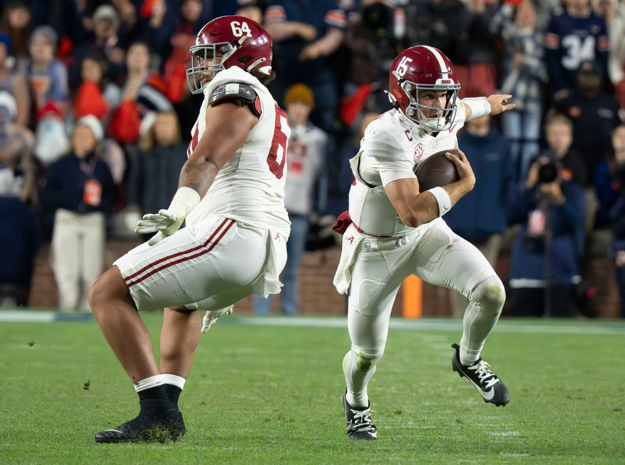 Ty Simpson looks to lead the Tide over the Bulldogs