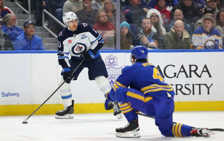 Gabriel Vilardi looks to lead the Jets over the Stars