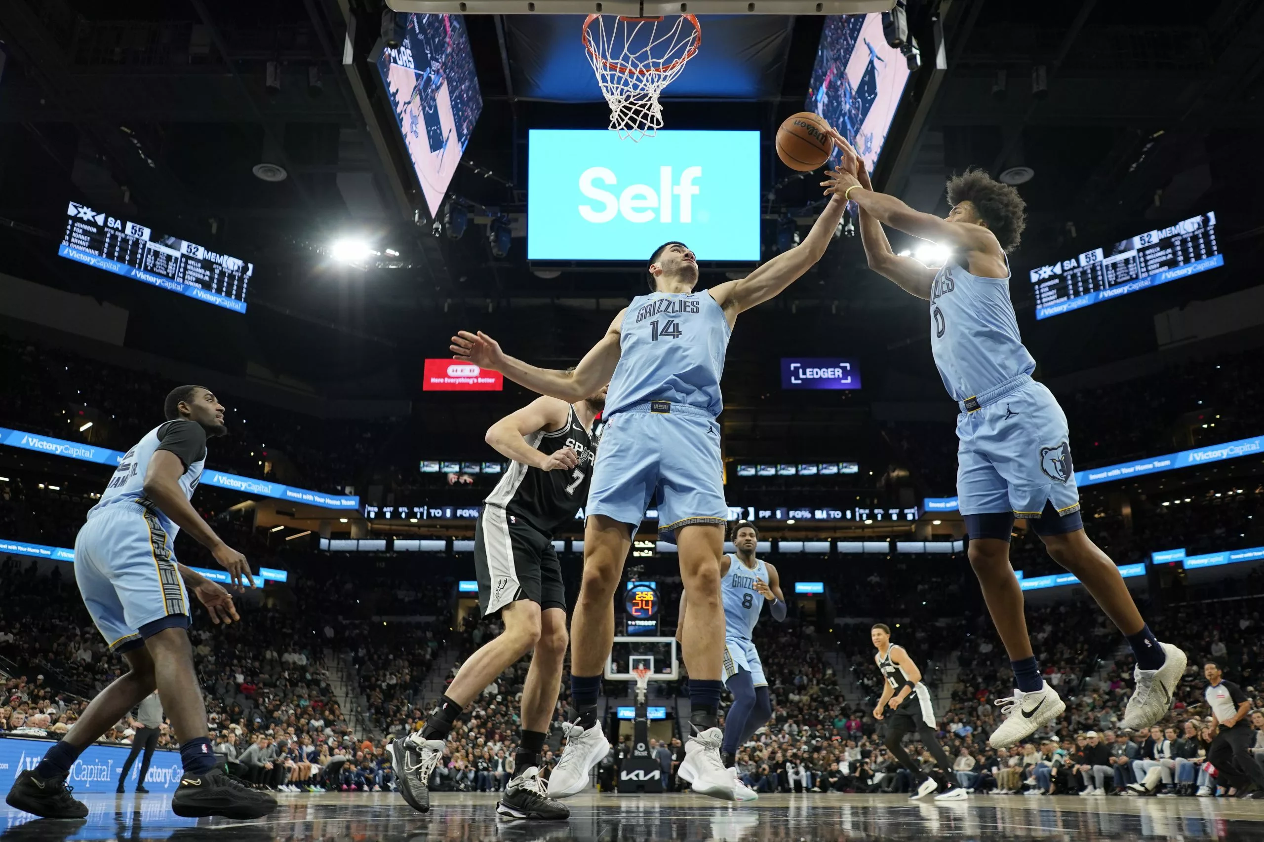LA Clippers vs Memphis Grizzlies Prediction and Picks - December 5, 2025