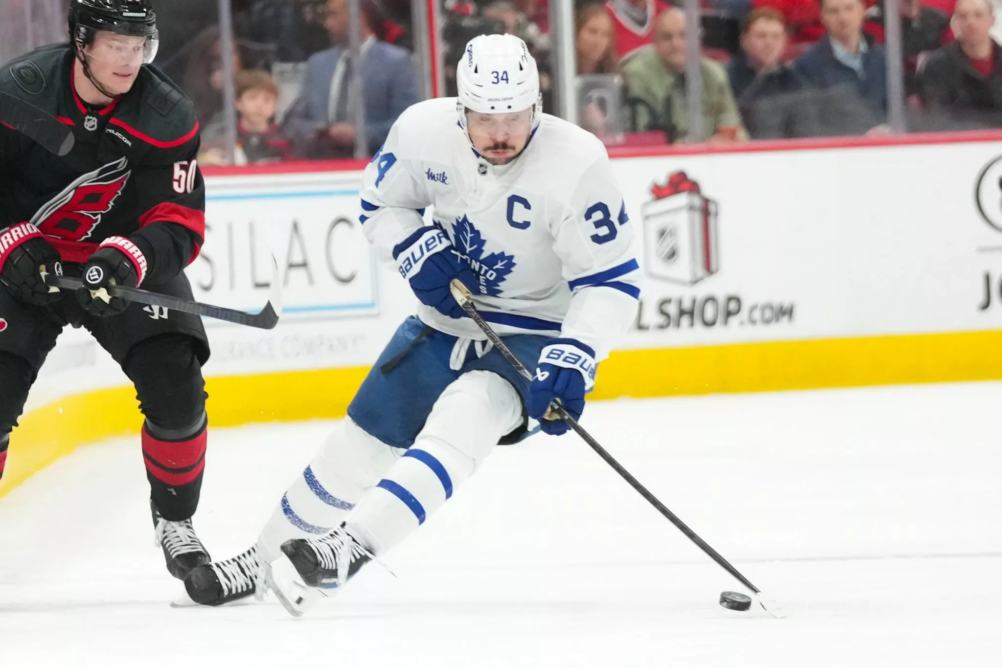 Auston Matthews looks to lead the Leafs over the Habs