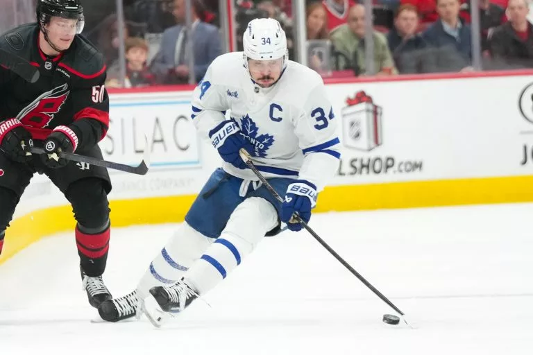 Auston Matthews looks to lead the Leafs over the Habs