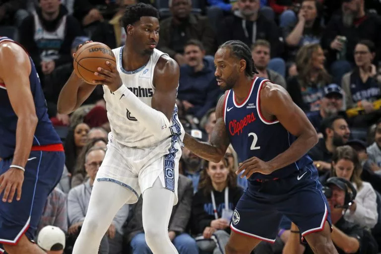 Jaren Jackson Jr.looks to lead the Grizzlies over the Trail Blazers