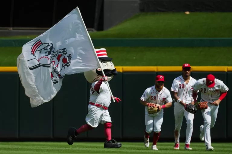 Kansas City Royals vs Cincinnati Reds Picks and Prediction for Monday June 1 2026