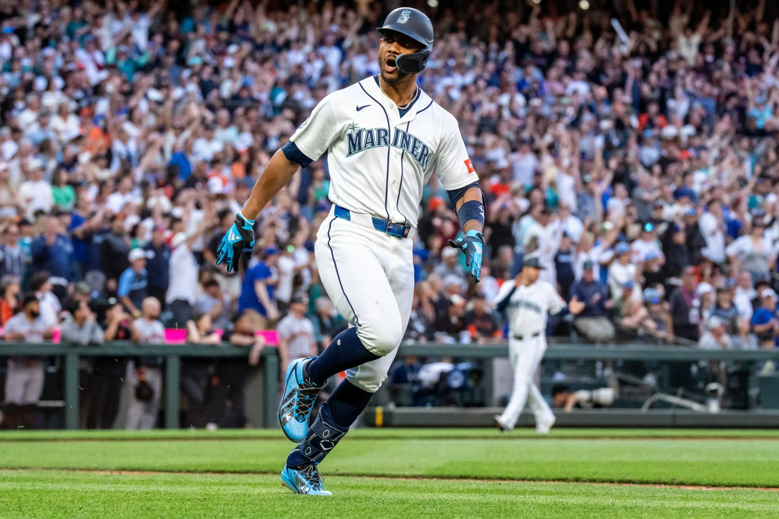 Cincinnati Reds vs Seattle Mariners