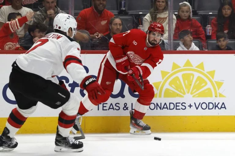 Chicago Blackhawks vs Detroit Red Wings Picks and Predictions for Thursday October 29 2026